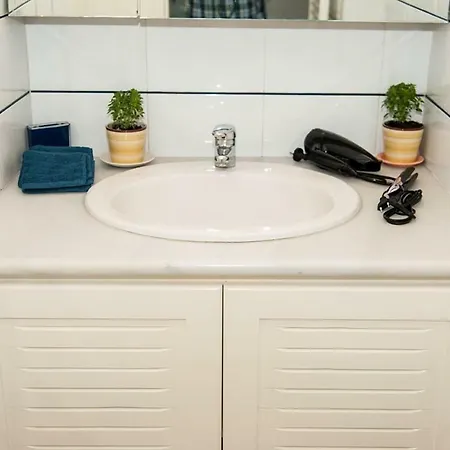 Apartament Ellis *